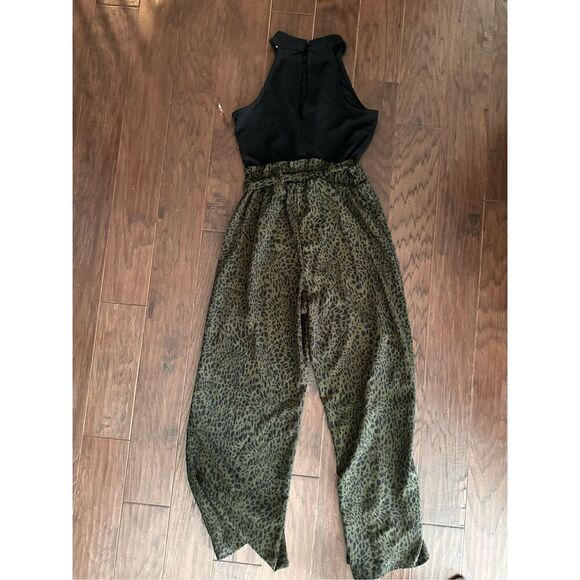 Mi Ami Sleeveless High Neck Green Paperbag Waist Jumpsuit - Picture 1 of 6